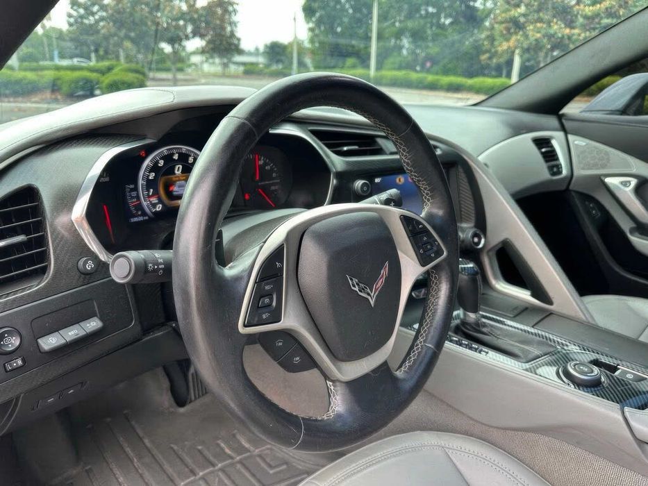 Chevrolet Corvette Stingray Z51      2014