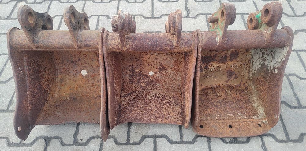 Łyżka minikoparki szerokość 30cm, sworzeń 30mm ( 129, 130, 131)