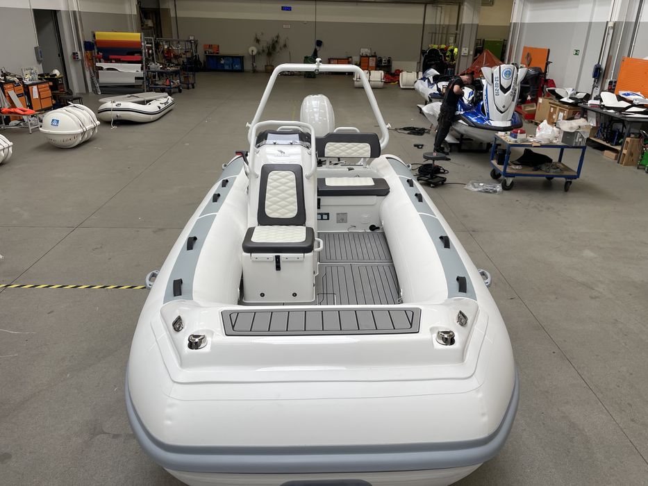 RIB łódź motorowa Highfield Sport 460