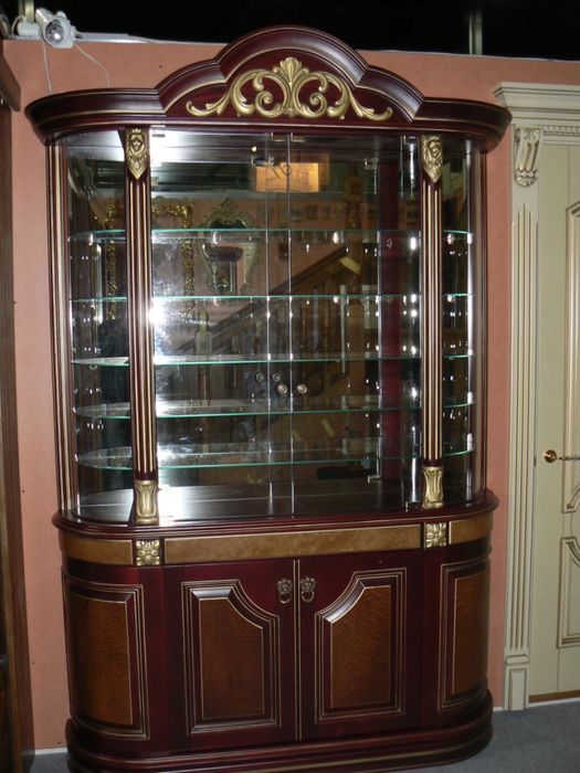 спальня, двері, шкафи, комоди