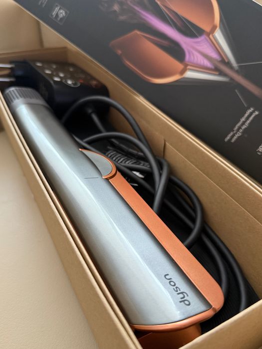 Dyson airstrait - prostownico-suszarka