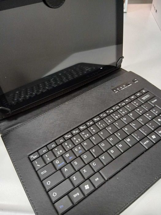 Tablet DENVER TAQ-10453BTK (10.1'' - 16 GB - 1 GB RAM - Wi-Fi Preto) + Capa Teclado