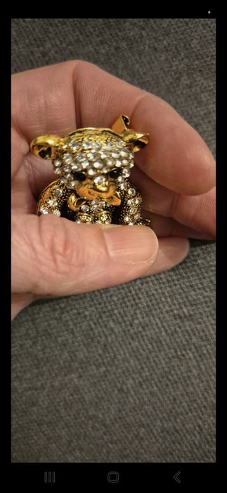 Broszka miś niedźwiedź w kolorze złotym Walentynki błysk glamour