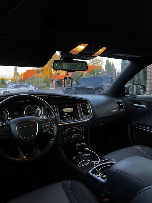 Dodge Charger 3.6 2015 року