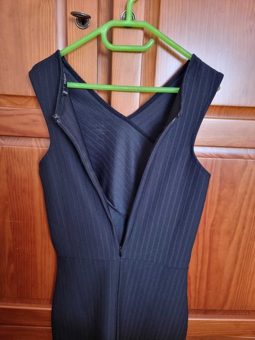 Vestido preto com padrão Mango, tamanho S