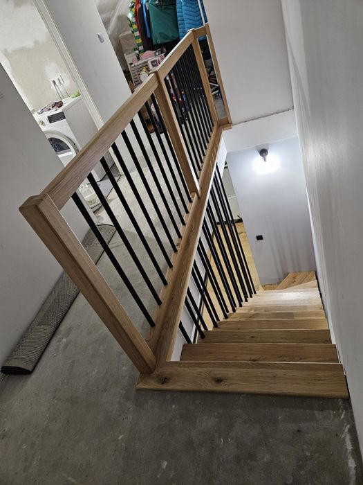 Schody samonośne na konstrukcjach metalowych