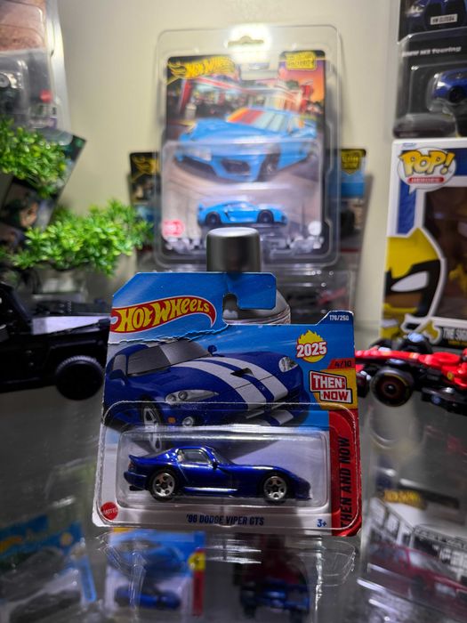 Hot Wheels – ’96 Dodge Viper GTS (Niebieski)