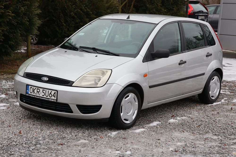 Ford Fiesta Klimatyzacja , Elektryczne szyby , Radio