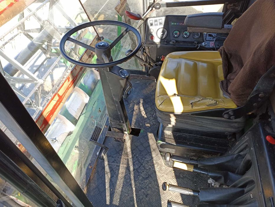 Комбайн Джон дір 1055 +ріпаковий стіл.