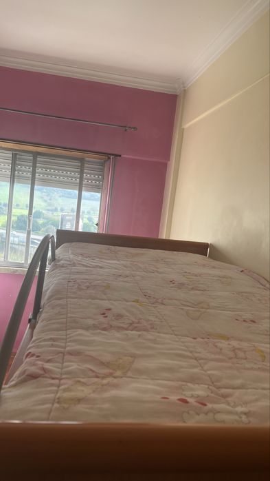 Cama beliche com armário incluído- Ótimo estado