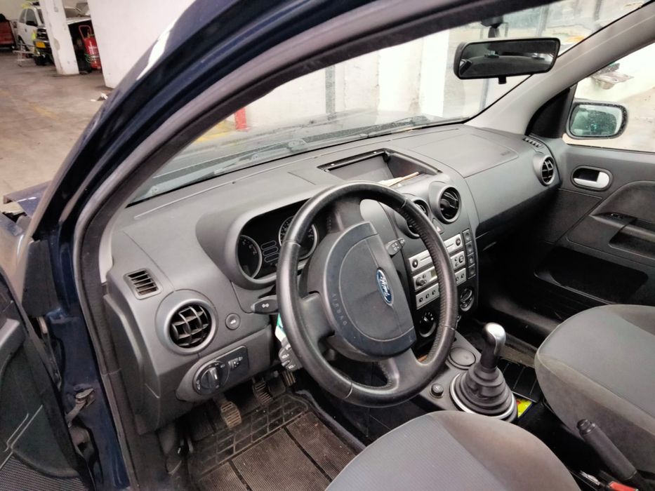 Ford Fusion 1.2I De 2004 Disponível Para Peças