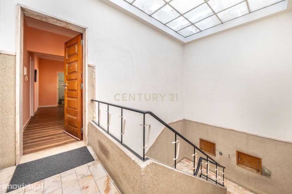 Excelente Apartamento T4, com 127m², no centro do Cartaxo