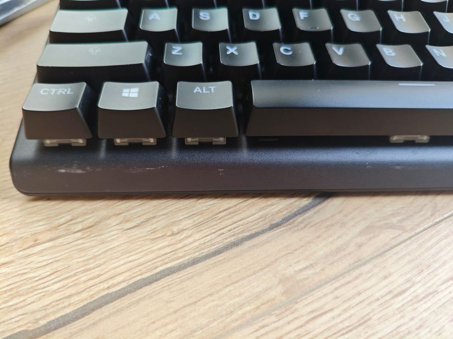 Steelseries APEX 5 klawiatura z podstawką
