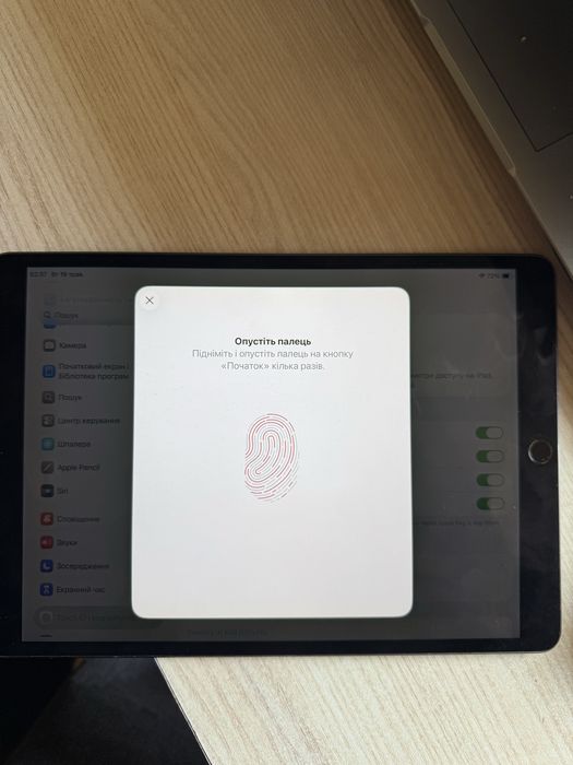 iPad Air 3,64 Gb, MDM,з купленою програмою