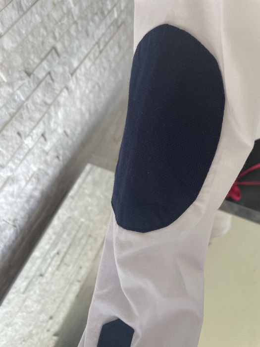 Biała koszula granatowe wstawki