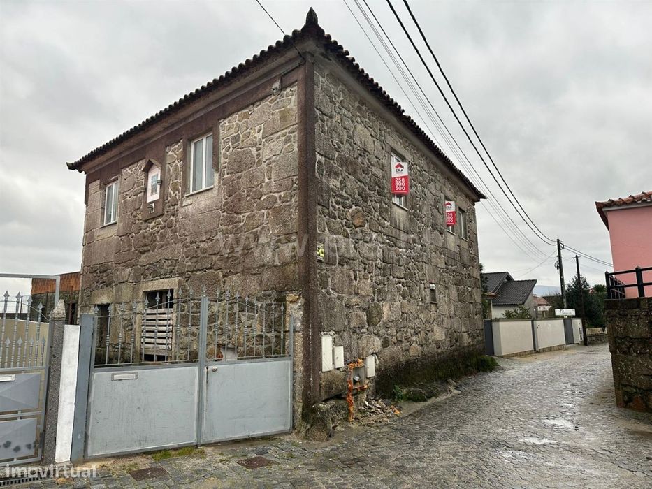 Moradia em pedra, Cardielos