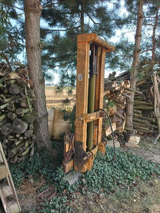 Widlak maszt do ciągnika