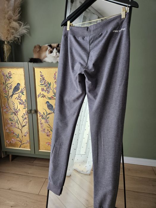 Szare spodnie damskie sportowe dresowe Kari Traa joggery bawełniane M