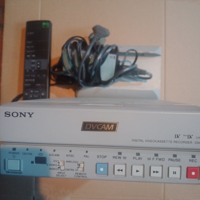 Цифровой видеомагнитофон Sony