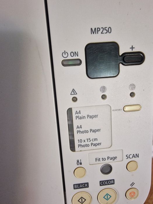 Продам прінтер з фарбами