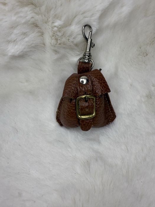 Brelok brązowy plecak