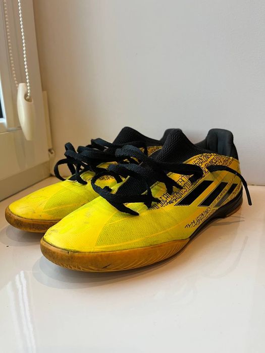 Футзалки Адідас р 38.5
