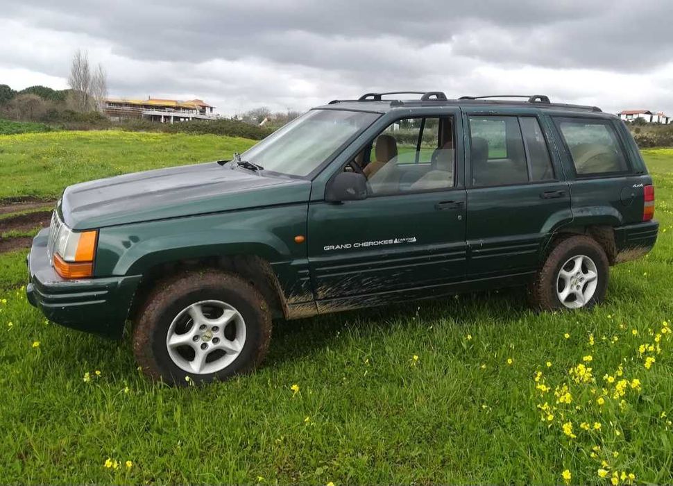 Jipe Jeep Cherokee