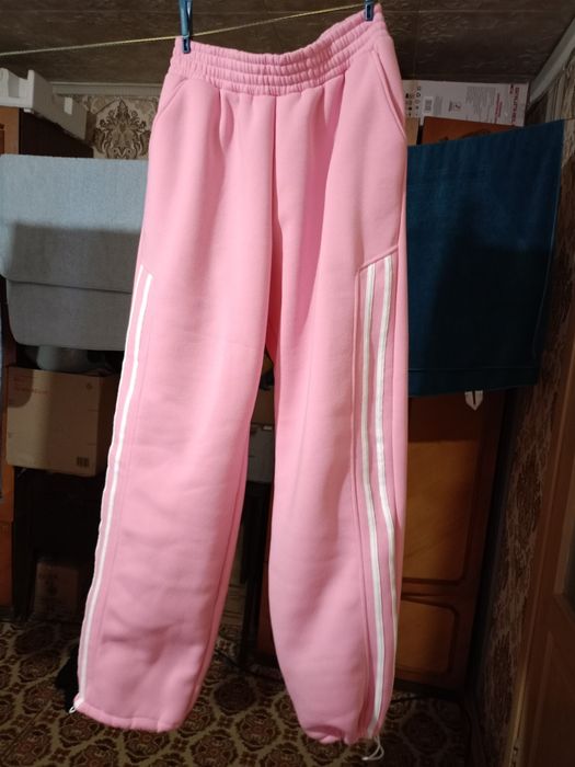 Продаю  новый костюм