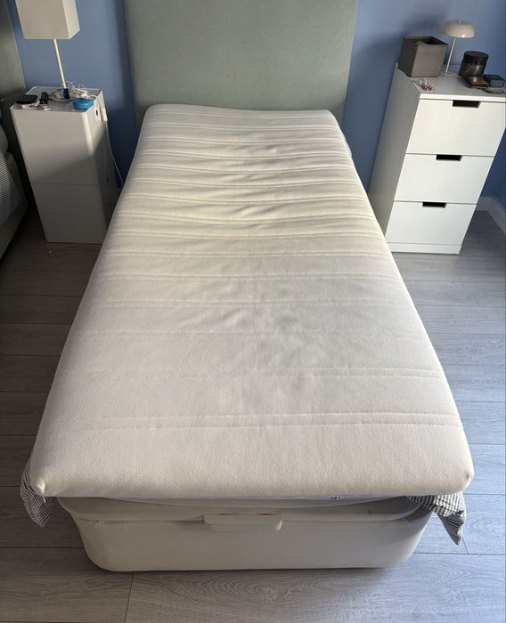 Colchao + capa com fecho ecler - Ikea 2,00 x ,90 x 5  cms altura