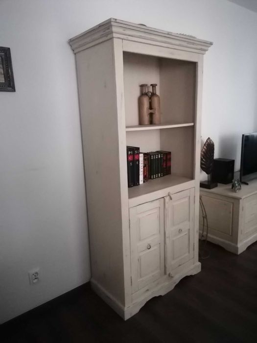 Witryna z litego drewna -ecru, shabby chic, prowansalska, bardzo dobry stan