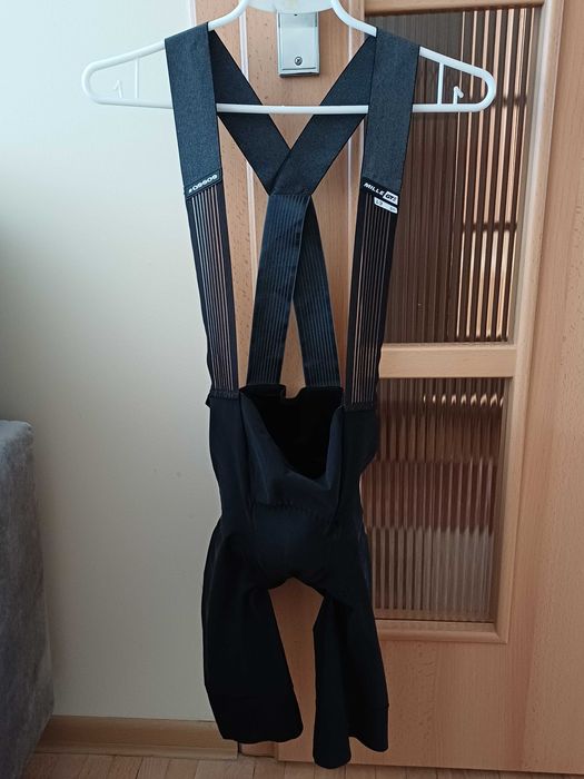 Spodenki endurance na szosę Assos Mille GTS S11 Bib Shorts -  rozmiar M