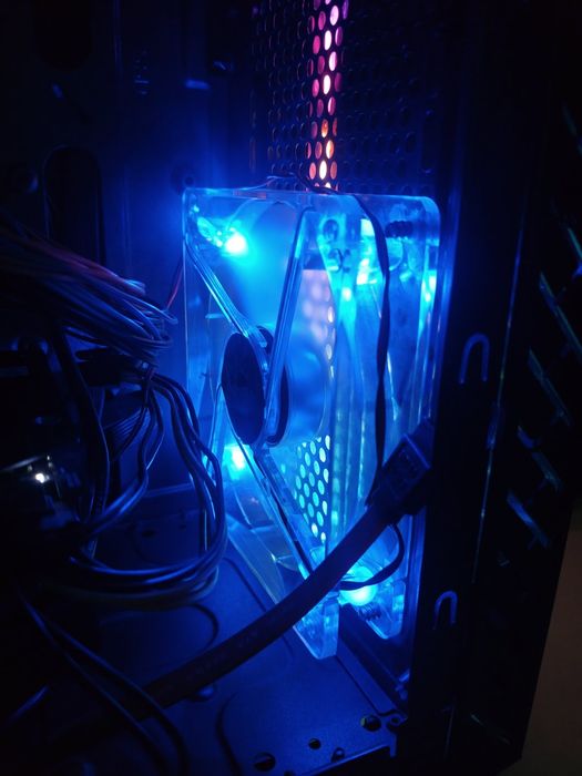 Компьютер с монитором