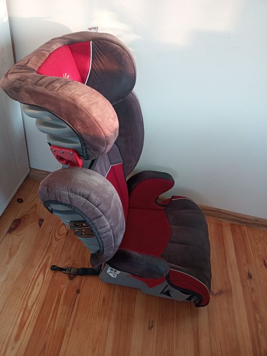 Fotelik samochodowy rozkładany  15-36 kg, ISOFIX