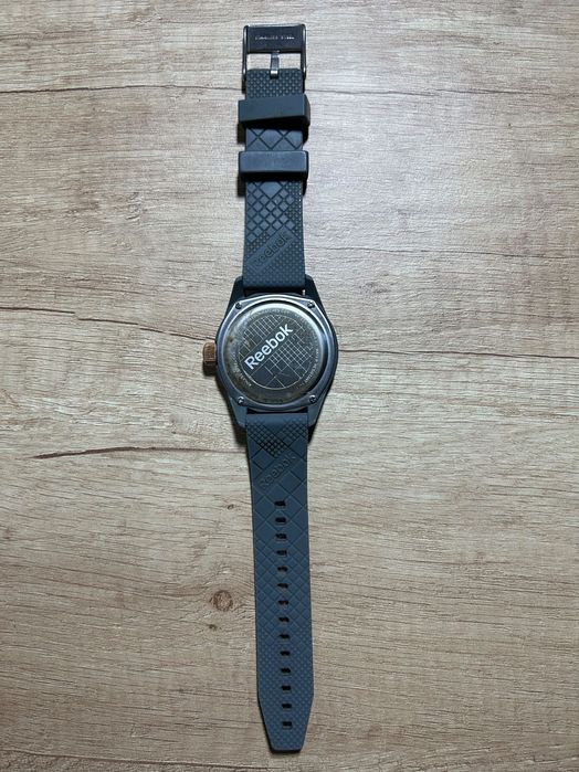 Relógio cinzento Reebok