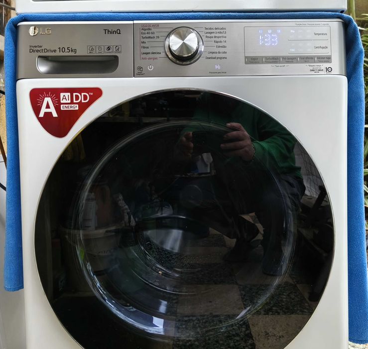 Máquina de Lavar Roupa LG  10.5 kg 1400 ( entrega )