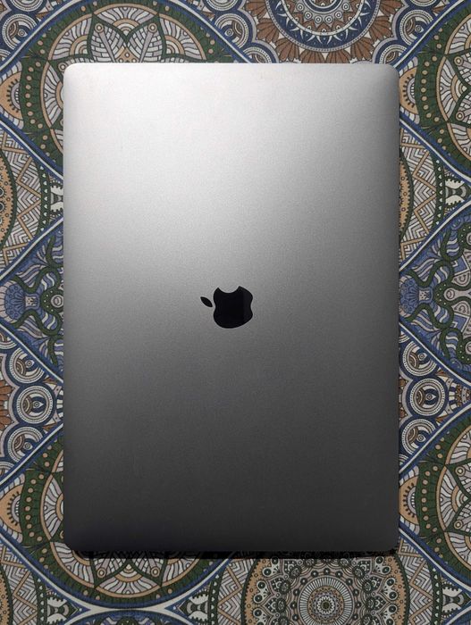 Macbook Pro 16", i7, 32GB, 512GB. 2019, A2141