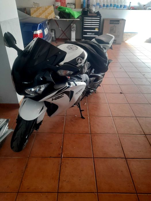 Cbr1000rr fireblade 2010