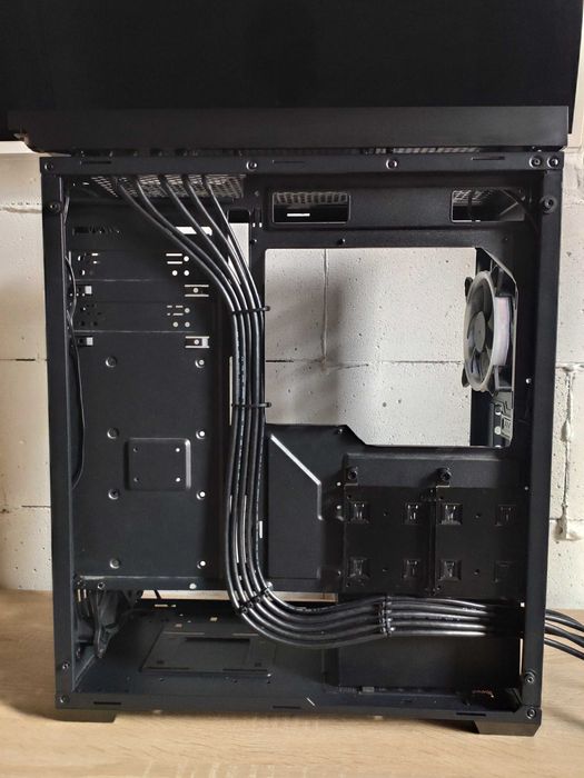 Модульный блок питания + корпус для пк (Chieftec Proton 850W 80plus bronze + Xigmatech)