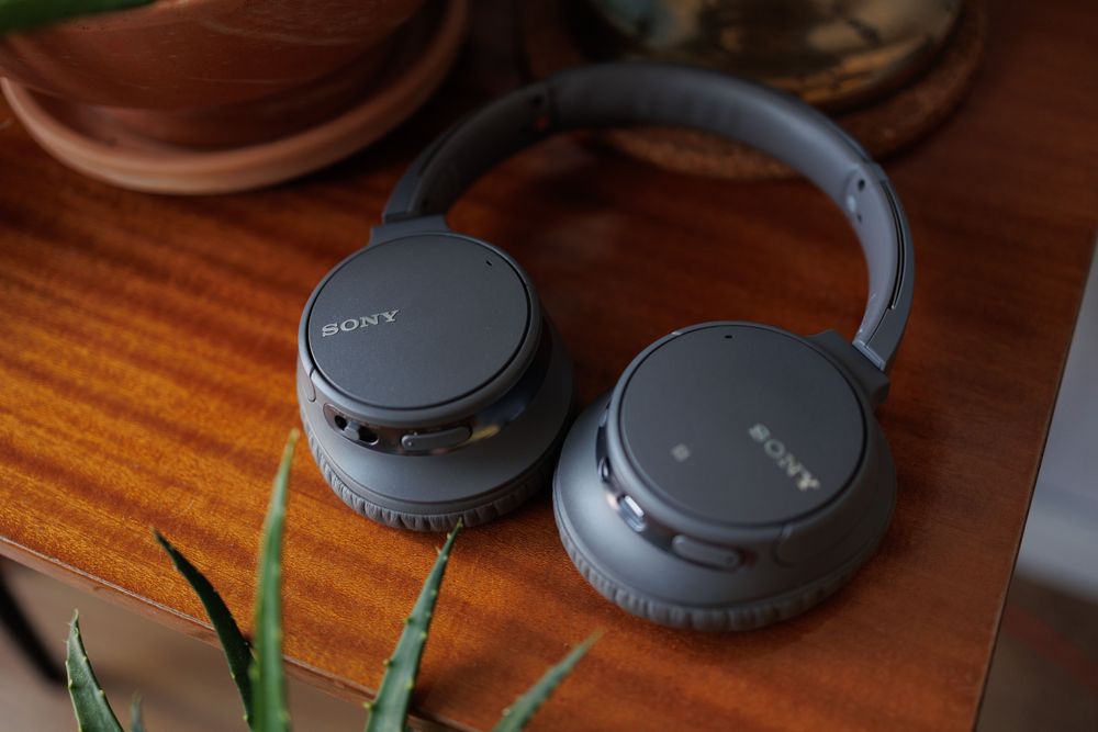 Słuchawki bezprzewodowe Sony WH-CH700n doskonaly stan