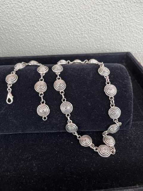 colares e outras bijuterias vintage, anos 60, imperdíveis