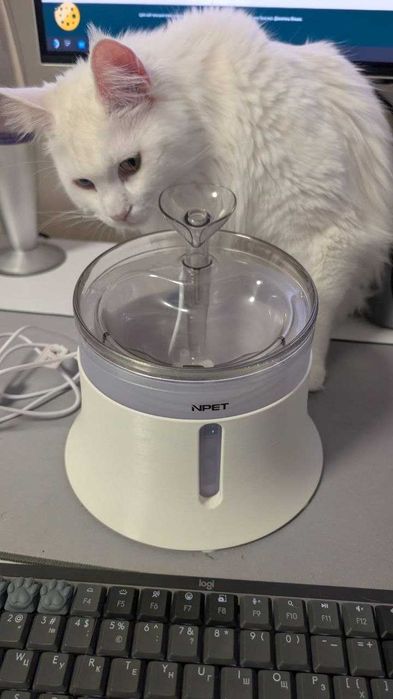 Питний фонтан для котів і собак NPET WF100 1.6L з фільтром Білий (00878)