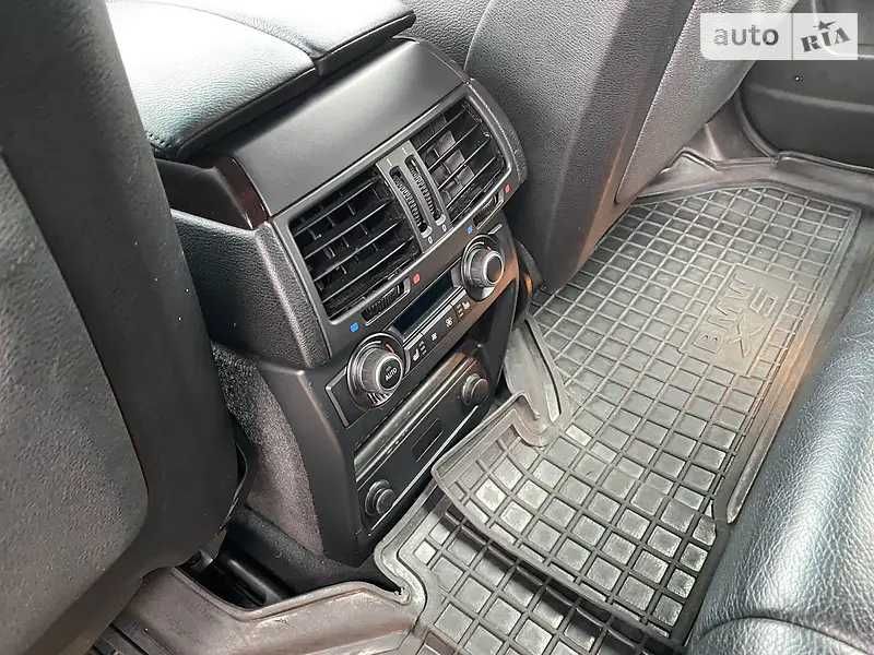 BMW X5 2012
E70 (FL)