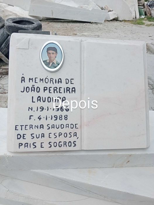 Artigos para cemitério