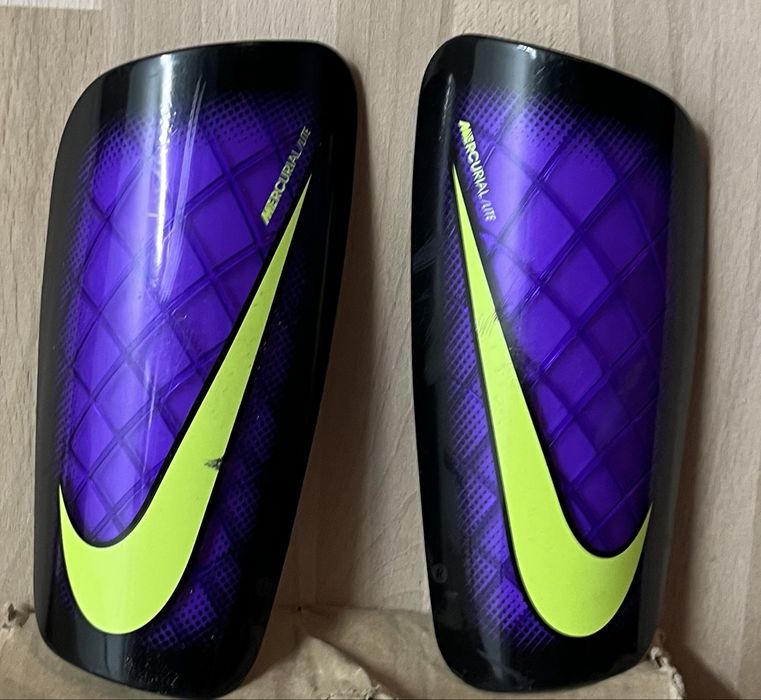 Ochraniacze Nagolenniki Nike