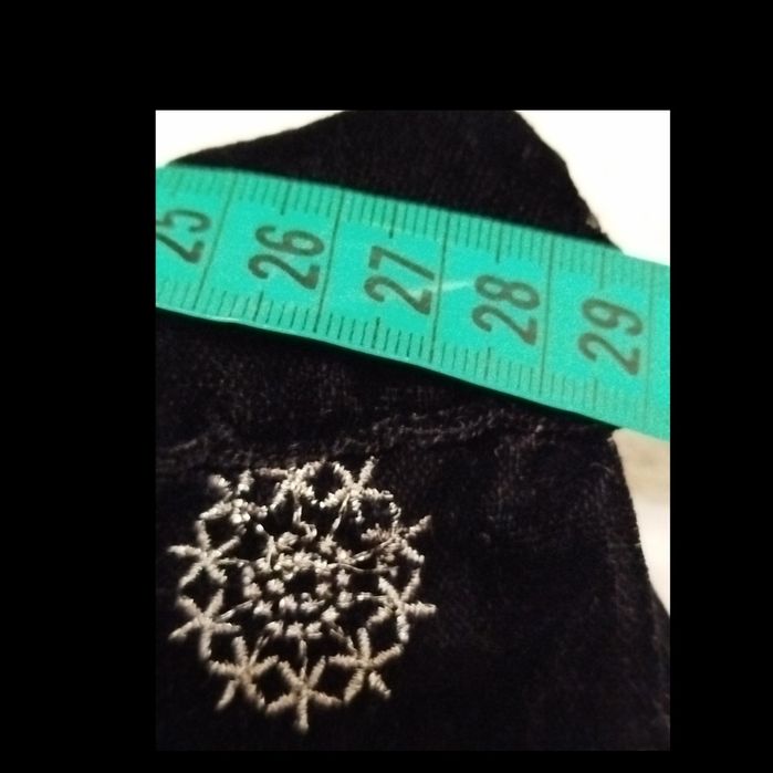 Шикарний оксамитовий костюм на дівчинку 134