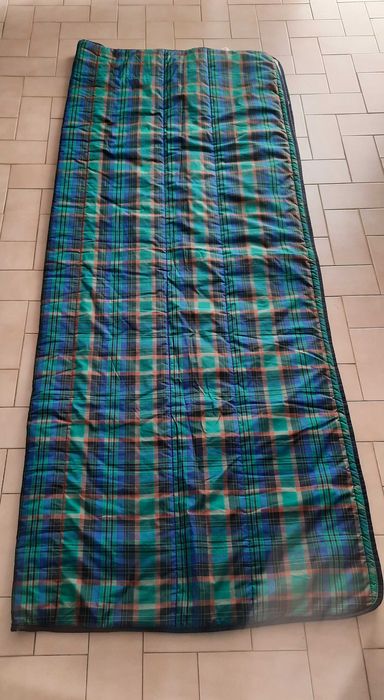 Conjunto para campismo - Tenda iglo, Colchão e Saco-cama