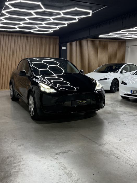 Tesla Model Y SR