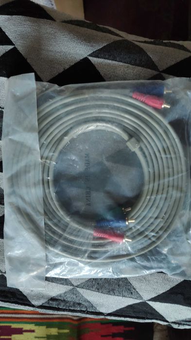 Продам кабель тюльпан-тюльпан