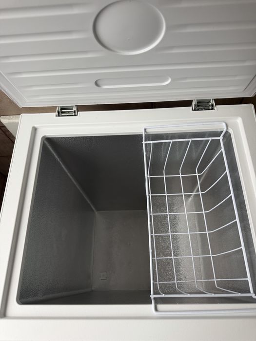 Vendo arca semi nova 4 meses de uso