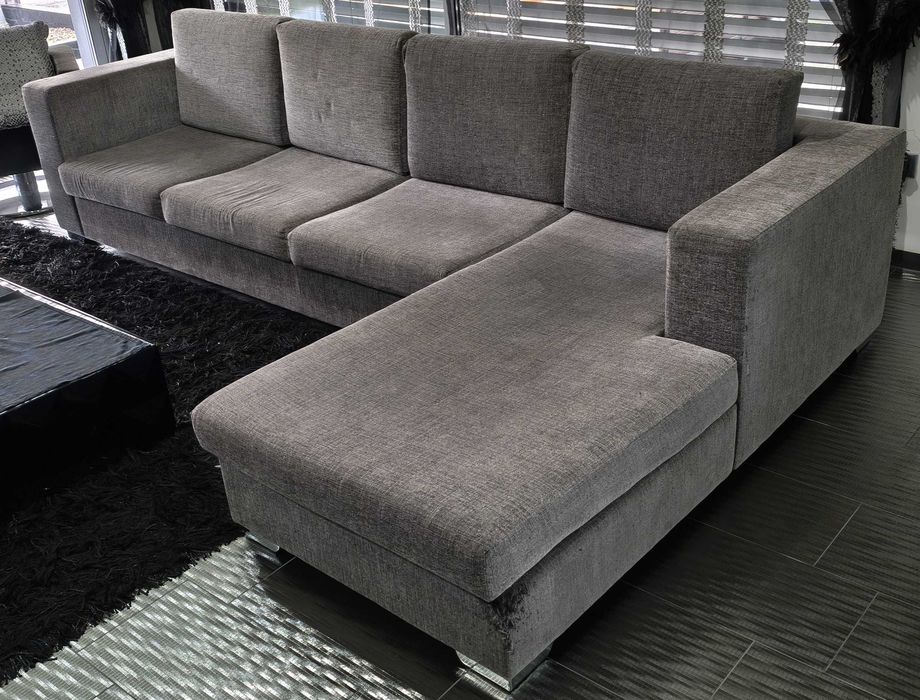 Sofá 4 Lugares enorme com chaise longue
